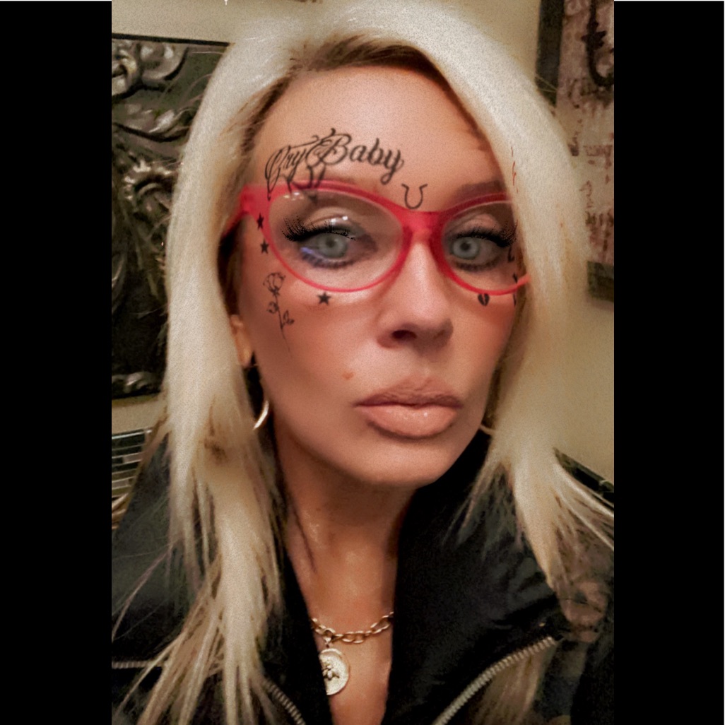 Betsy Johnson Hot Pink Cat Eye Readers